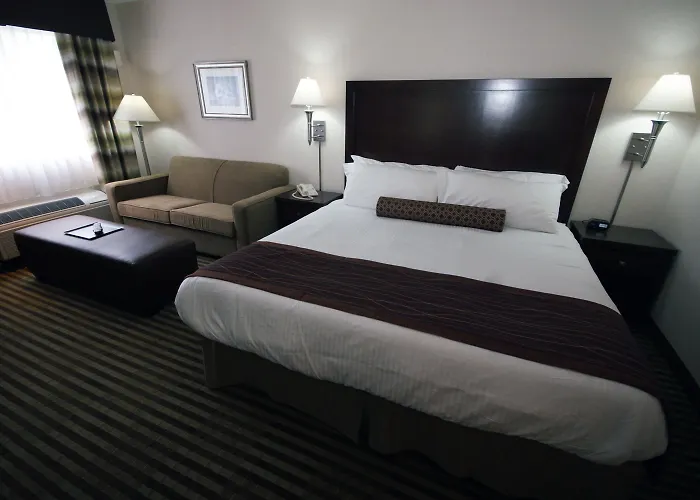 Powell River Town Centre Hotel